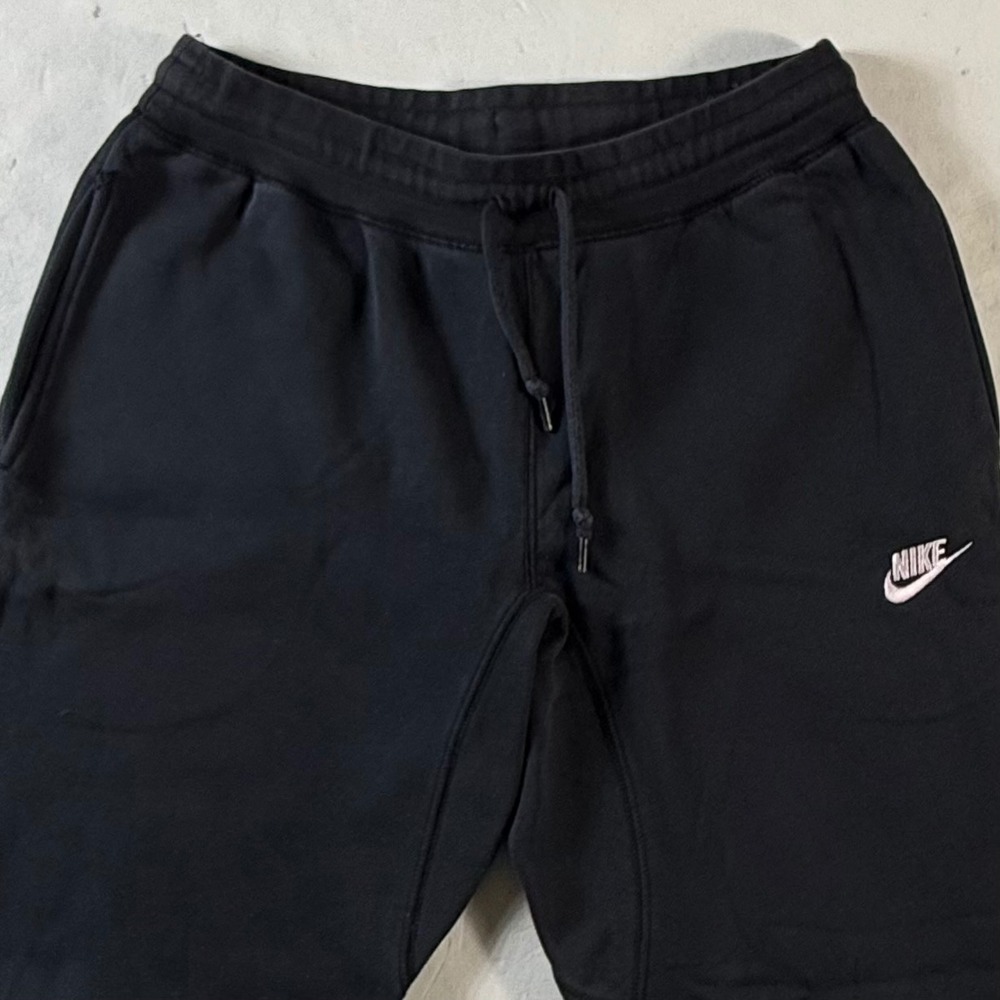 Nike Joggers Mens Medium Black Tapered Sweatpants Embroidered Logo RN56323